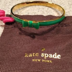 Kate Spade GREEN Take A Bow bangle